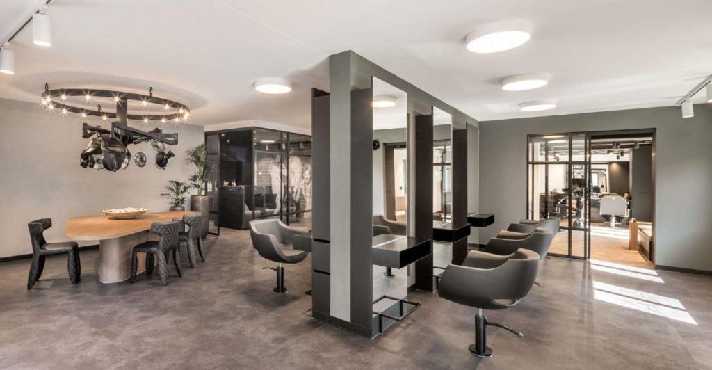 Spanplafond laten plaatsen - kunststof plafondsysteem van Hollandplafond met professionele montage