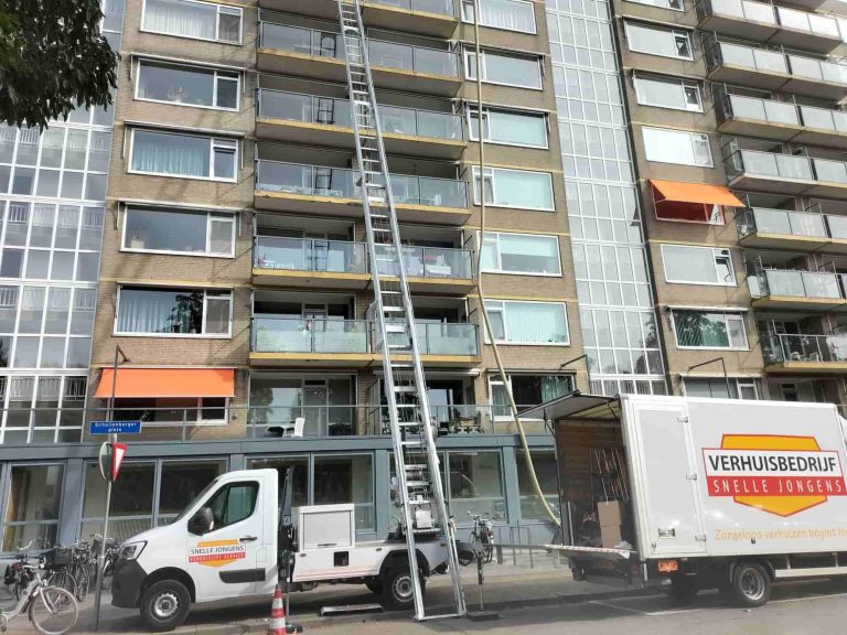 Home Professioneel verhuisbedrijf Snelle Jongens verhuizing Utrecht met ervaren verhuizers en moderne verhuismateriaal